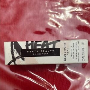 Fenty Beauty Gloss Bomb Heat Lip Gloss